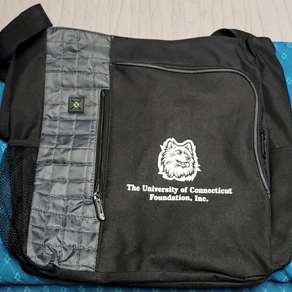Laptop bag - UCONN